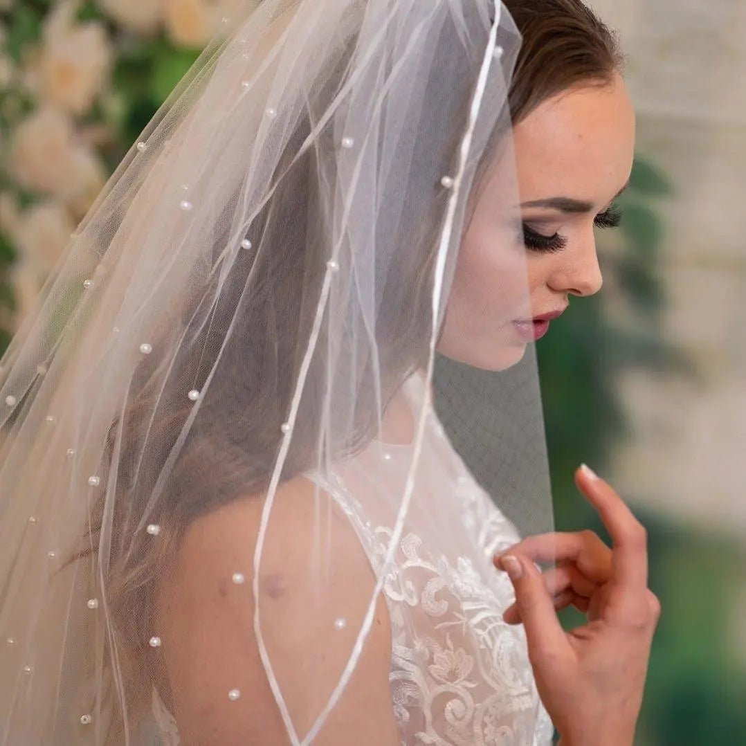The Veil Collective: Elegant Veils for Your Special Day.