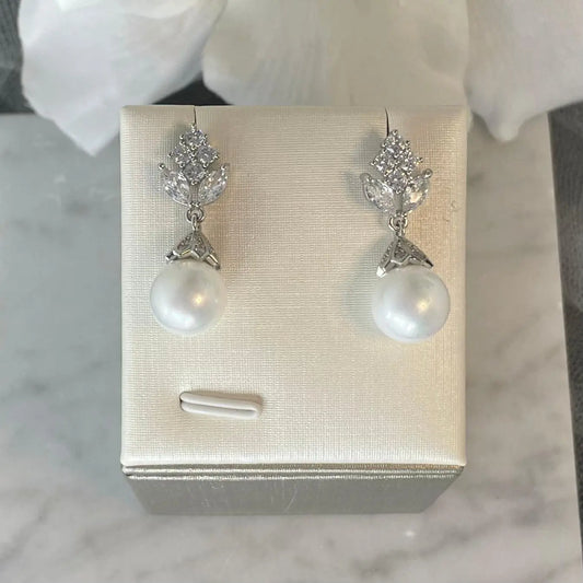 Aloes Dangle Pearl Earrings | Divine Bridal.