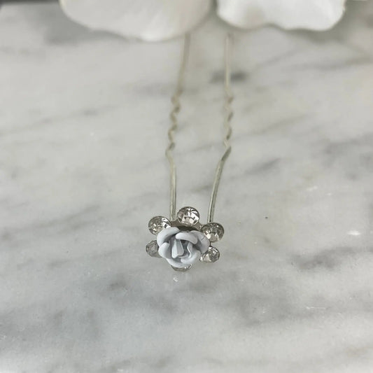 Elegant Flower Hairpins: Sophisticated Sparkly hair pins for All Occasions.