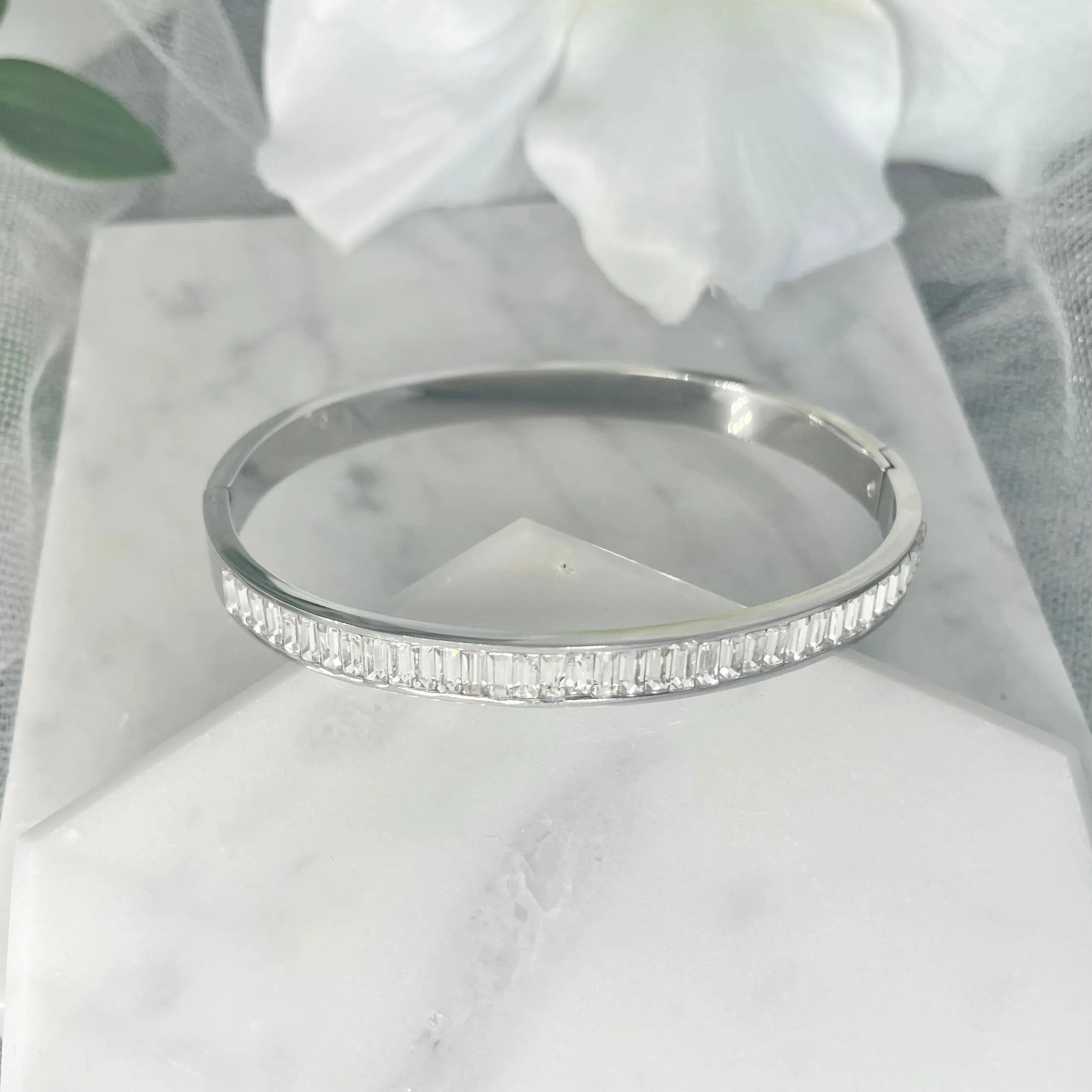 Goddess Bridal Bracelet: 18K Gold Plated | Luxury bridal accessories.