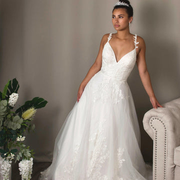 Holly: Elegant A-line Lace Bridal Gown Divinebridal