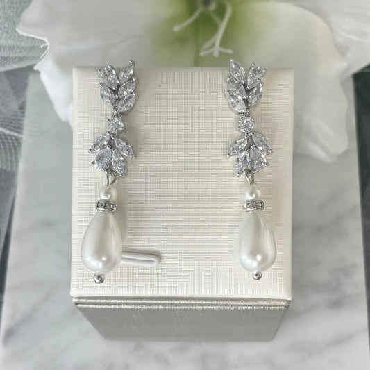 Nakira Leaf-Design Pearl Earrings – Nature Inspired Jewelry.