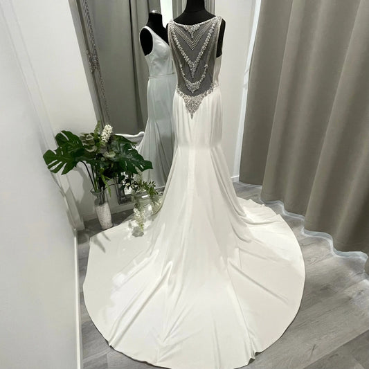 Designer lace bridal gown Divine Bridal Melbourne