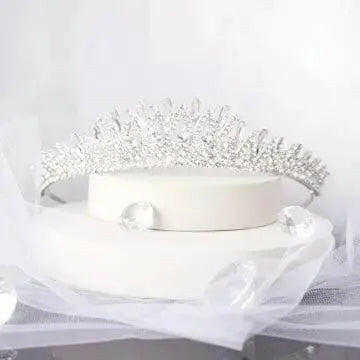 Bianca Bridal Tiara: CZ Rhinestone Elegance for Your Wedding Day.