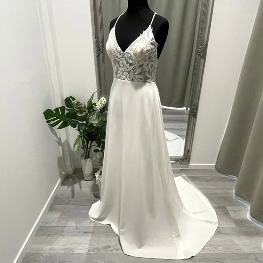 Krysta: Timeless Elegance in Bridal Styles Wedding Dress.
