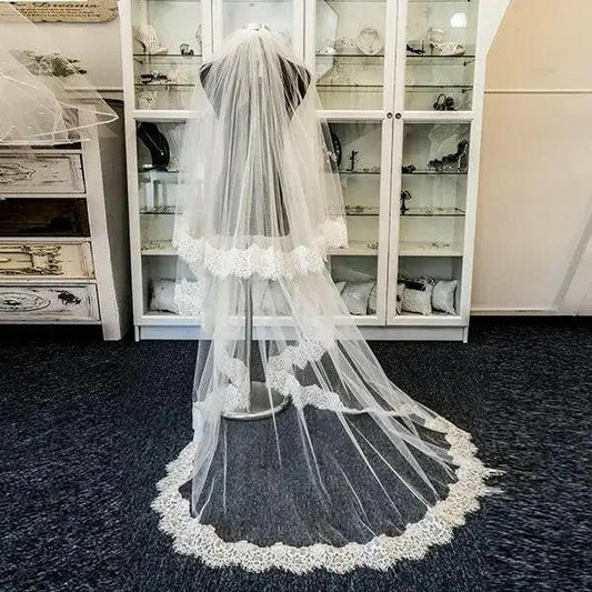 Julia Circular Lace Veil.