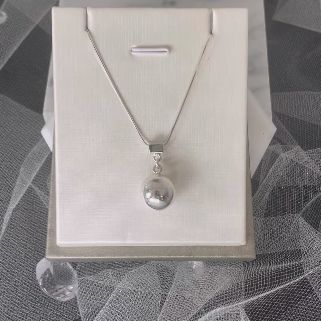 Merlin Unique Silver Necklaces.