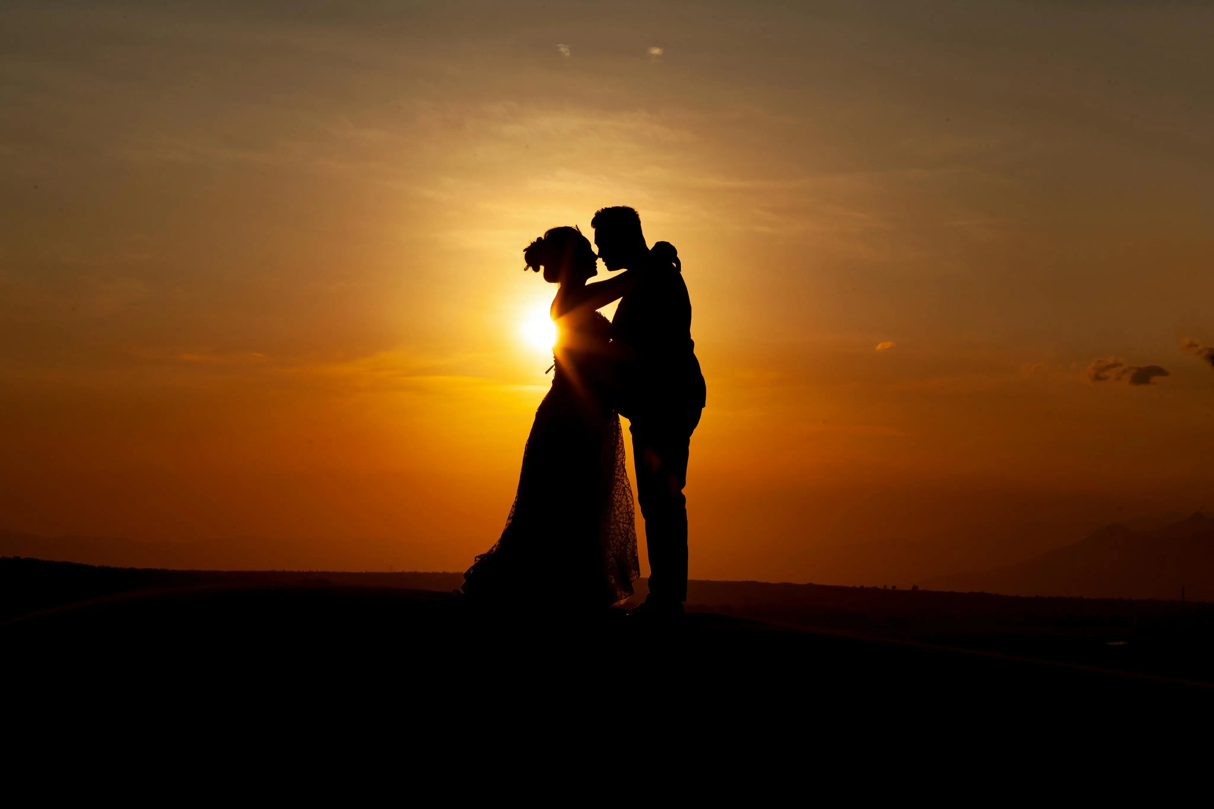 Planning the Perfect Summer Wedding: Tips and Ideas.