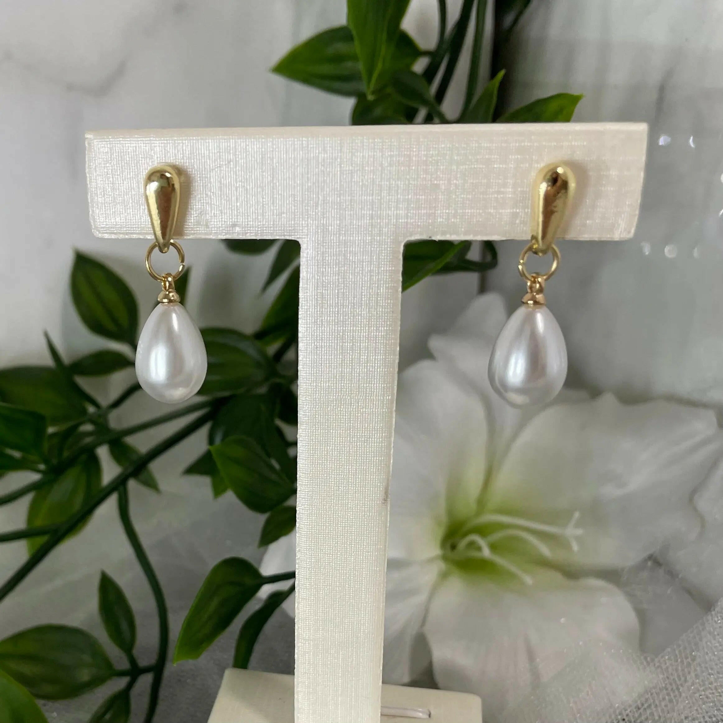 Golden Globe bridal earrings Divine Bridal