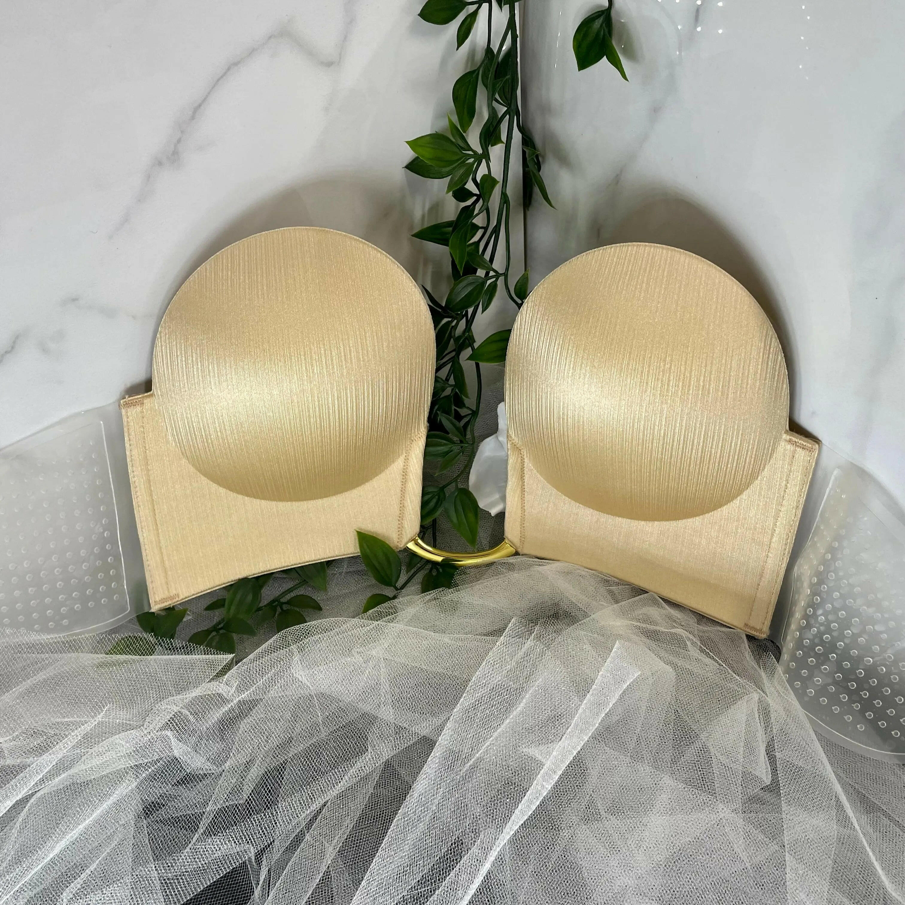 Magical Lift adhesive bra Divine Bridal