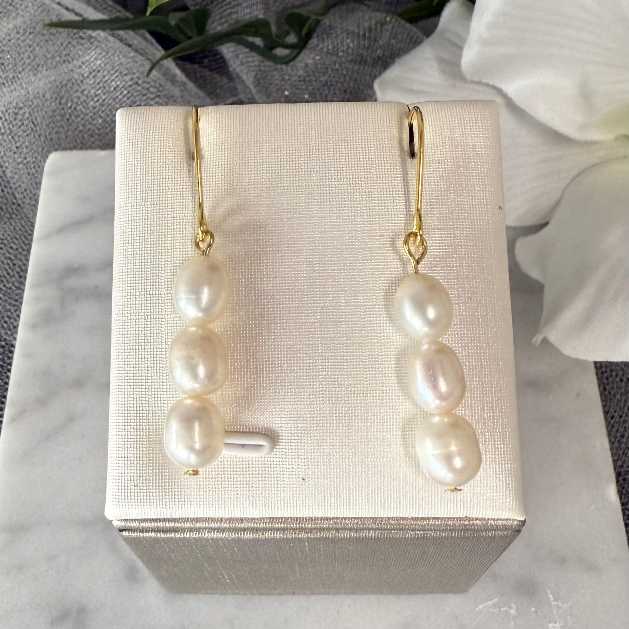 Alessia Baroque Freshwater Pearl Earrings front view – 4.4 cm bridal drops Divine Bridal