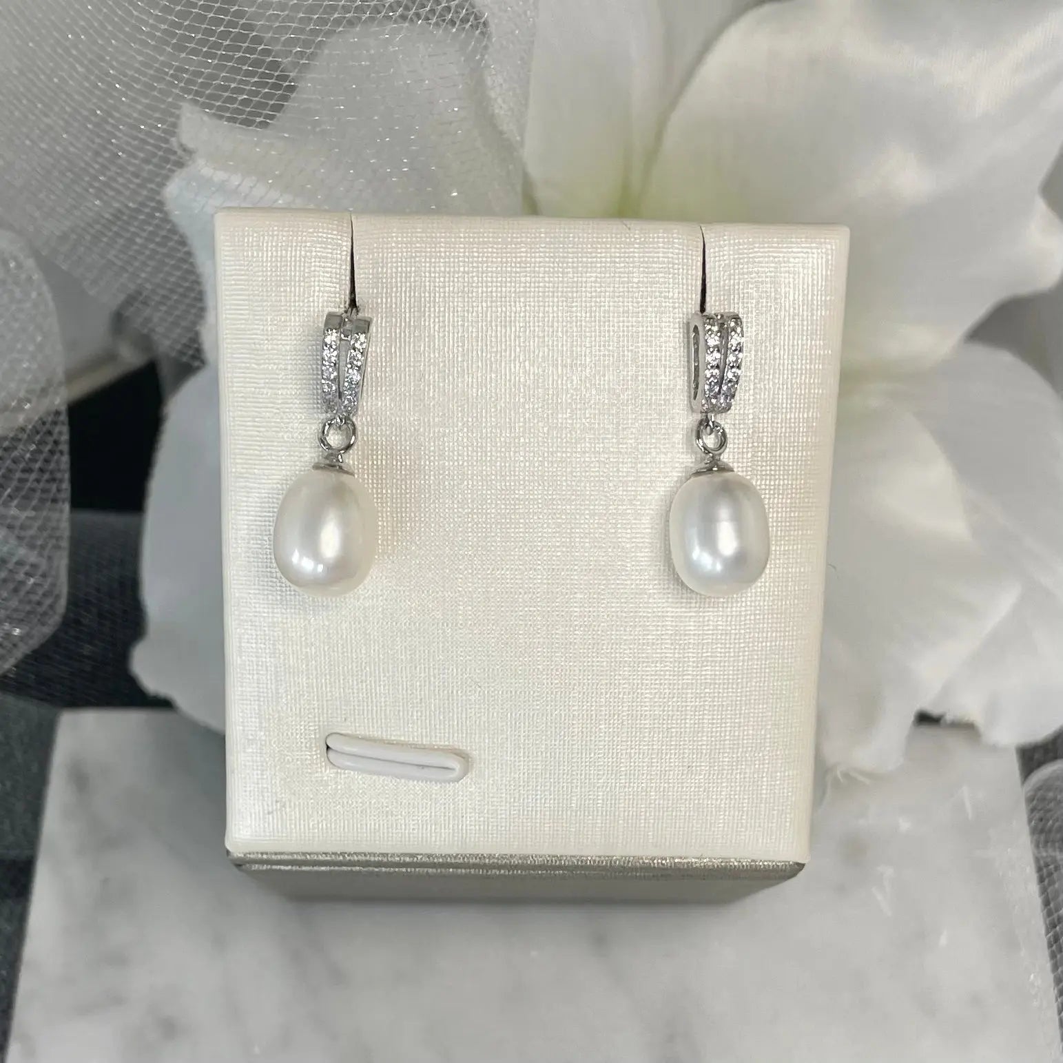 Allyn Pearl Necklace And Earring Set | Divine Bridal.