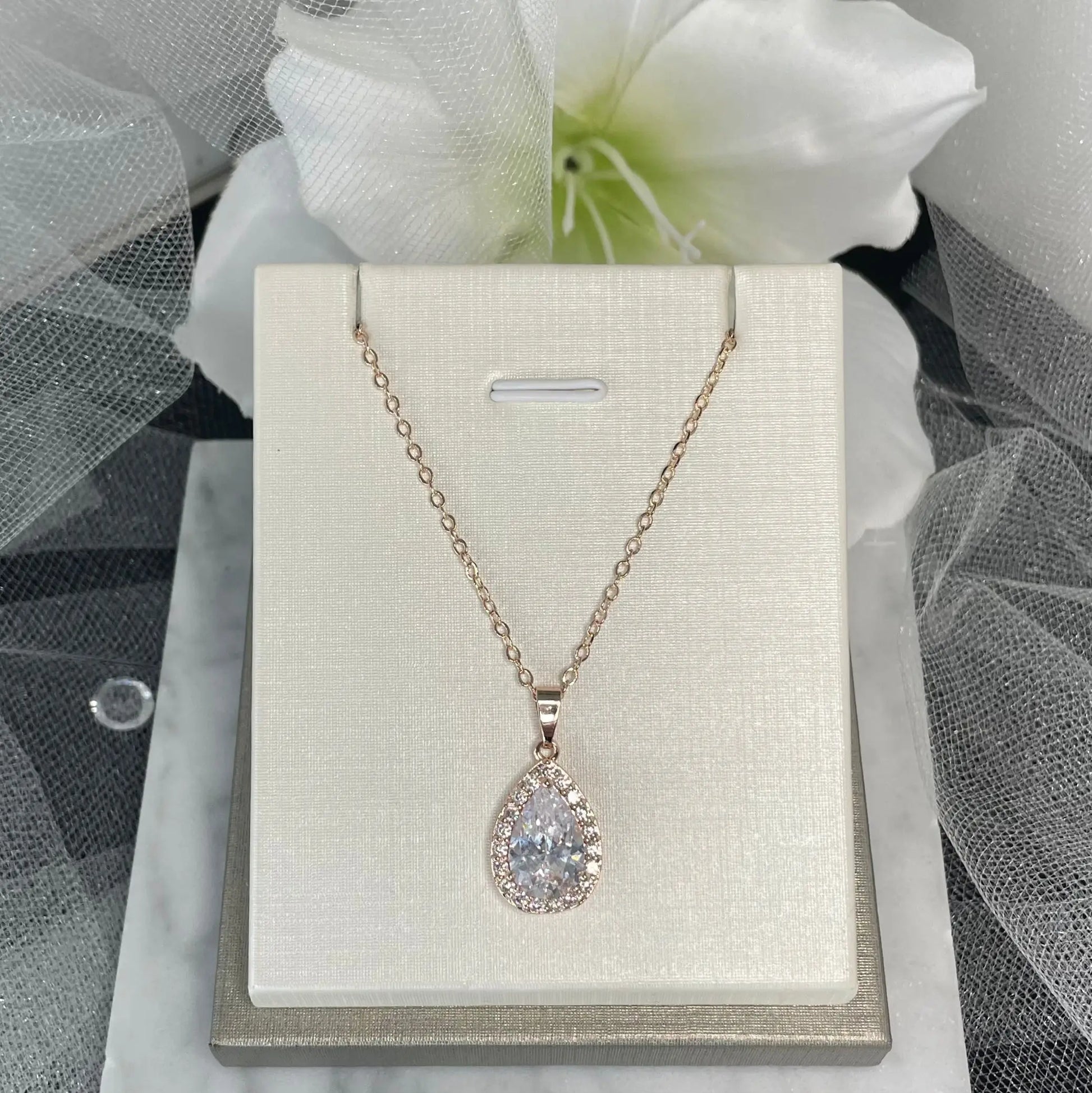 Cascade vintage wedding necklace.