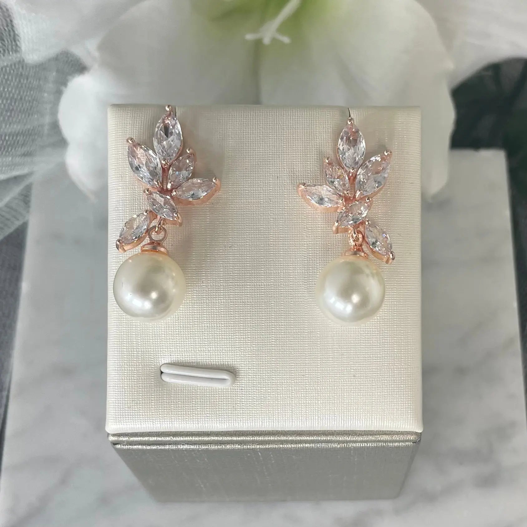 Celeste Pearl Earrings – Cascading Bridal Elegance.