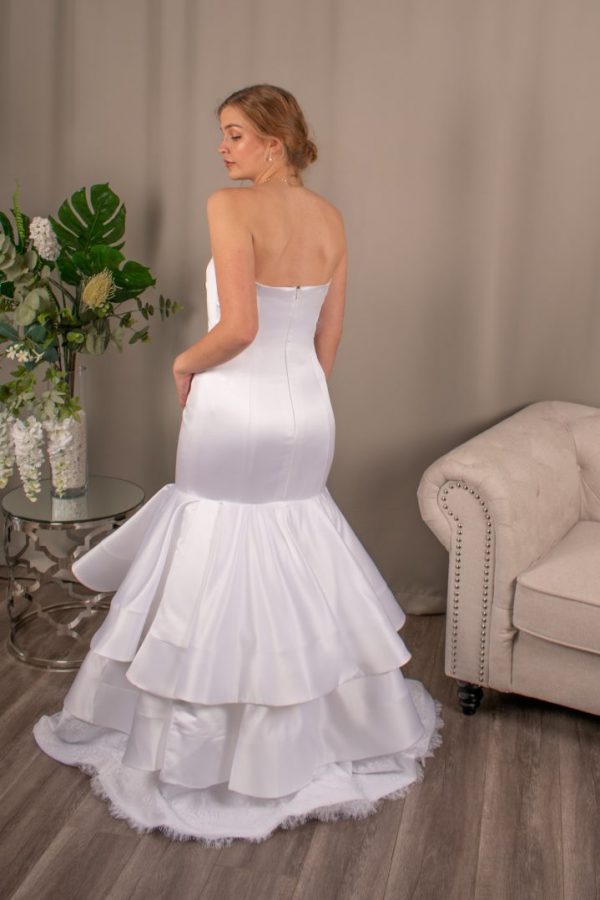 Paula Sweetheart Neckline Satin lace Mermaid Wedding Gown
