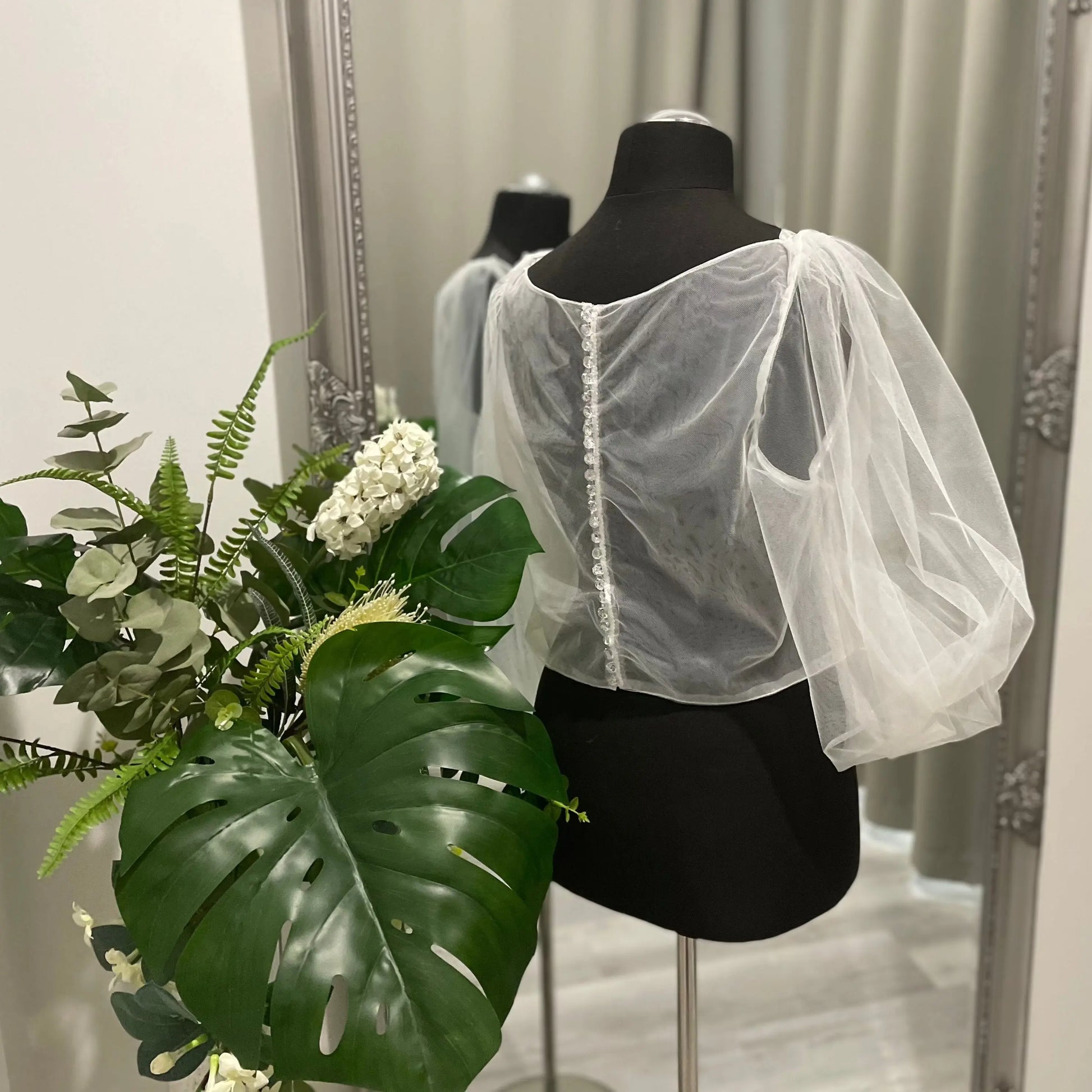 Estelle Lace Bolero Jacket – Refined Bridal Elegance.
