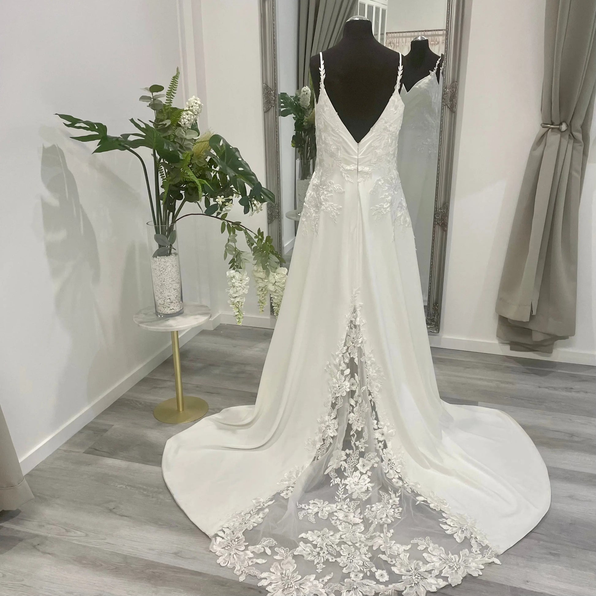 Harlow | Elegant Wedding Dresses | Divine Bridal.