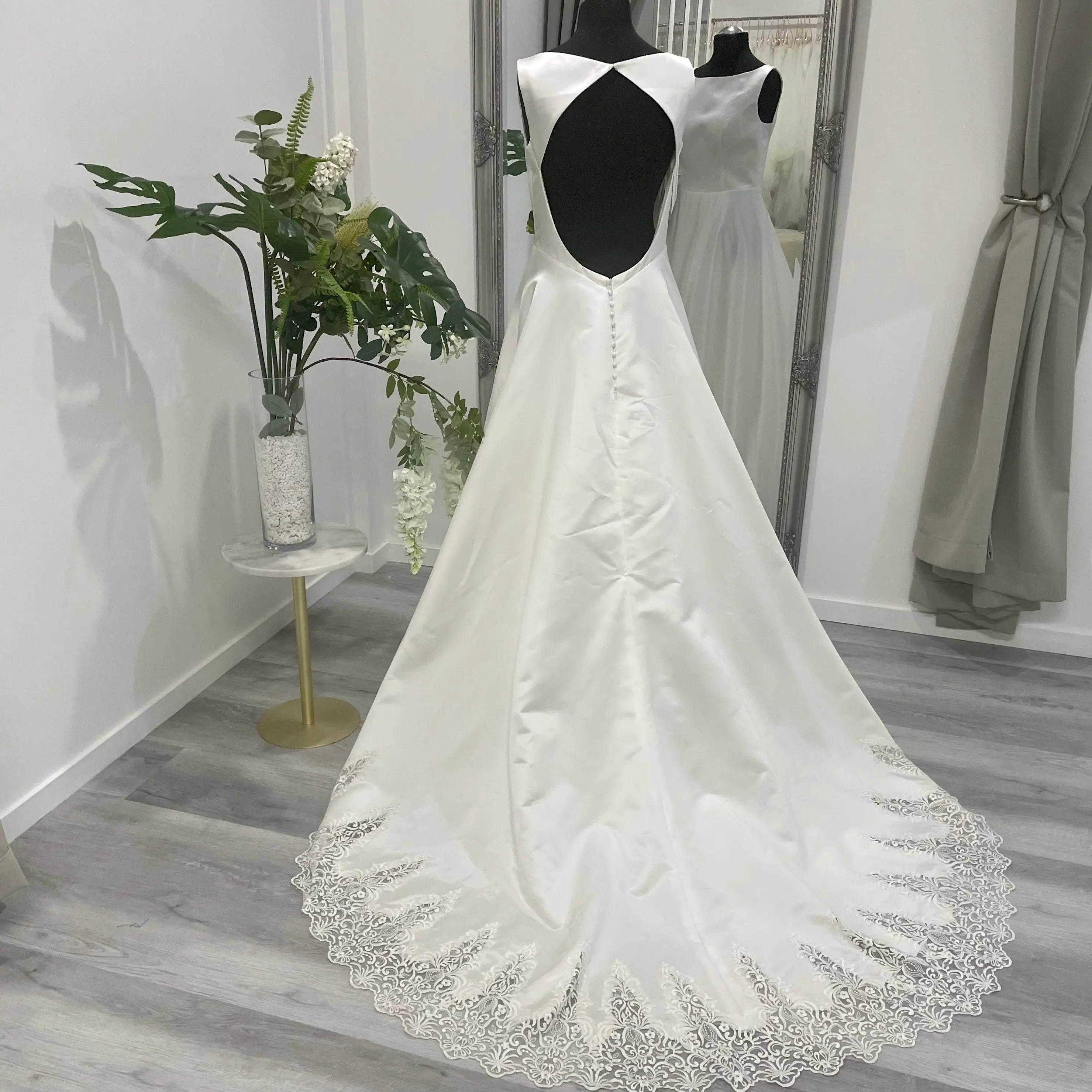 Jenny Bridal Gown & Wedding Dress alterations melbourne.