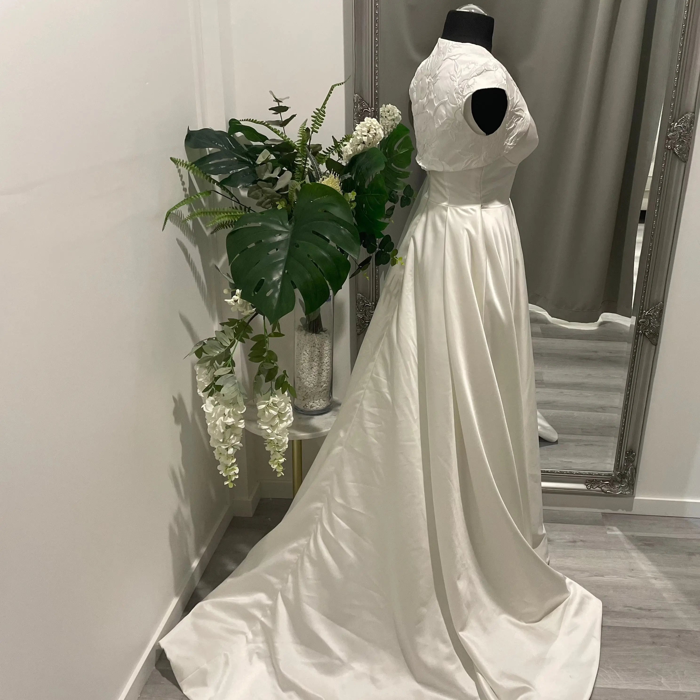 Gemma Cap Sleeve Bolero Jacket for Elegant Bridal Wear.
