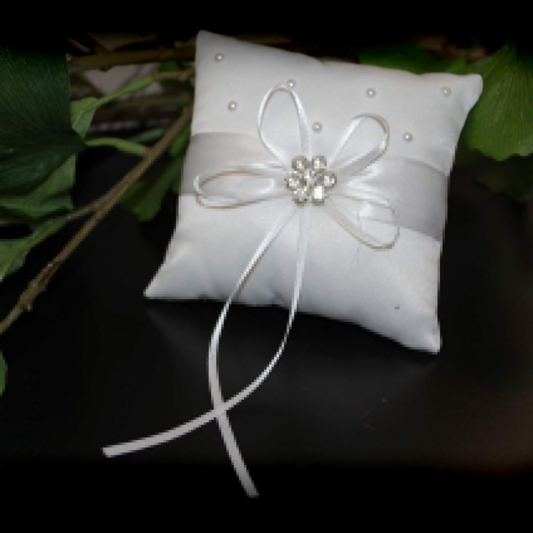 Sash & pearl diamante ring pillow