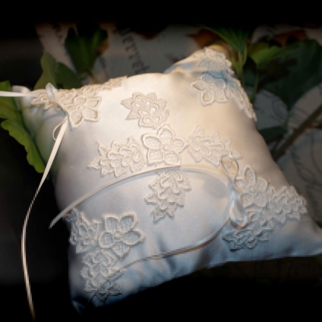 Lace applique ring pillow