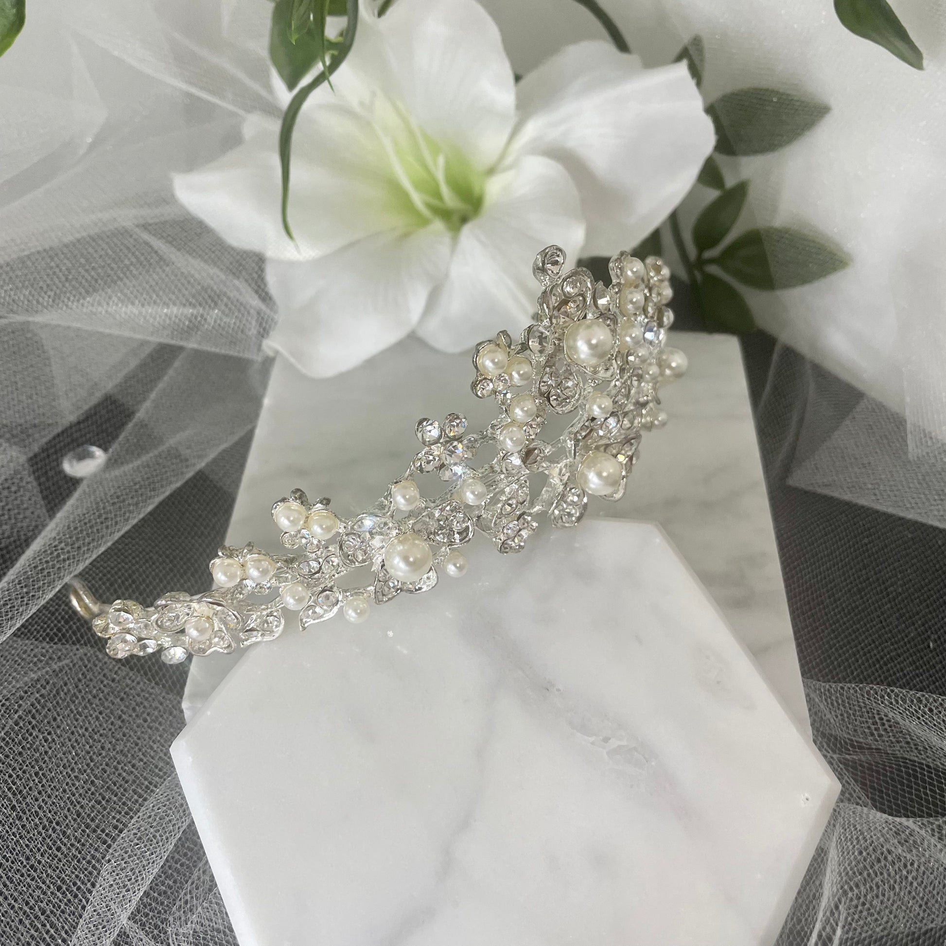 Rosita Bridal Tiara - Exquisite Floral Design for a Radiant Wedding Day Look.