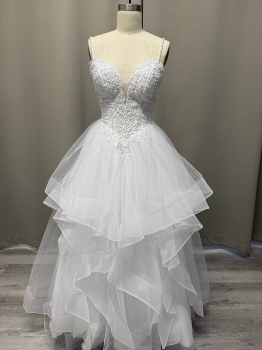 Penny V1 White Debutante Dress – Beaded V-Neck Lace Bodice with Layered Tulle Skirt (Copy).