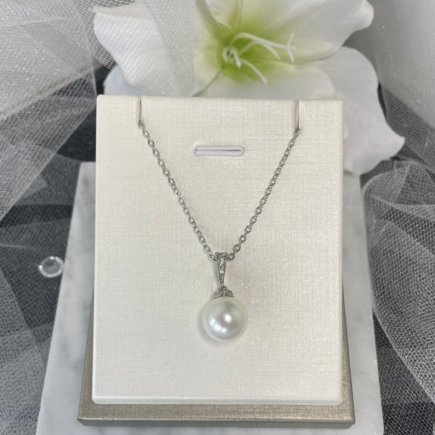 Rite pearl necklace