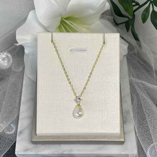 Luna Crystal and pearl necklace