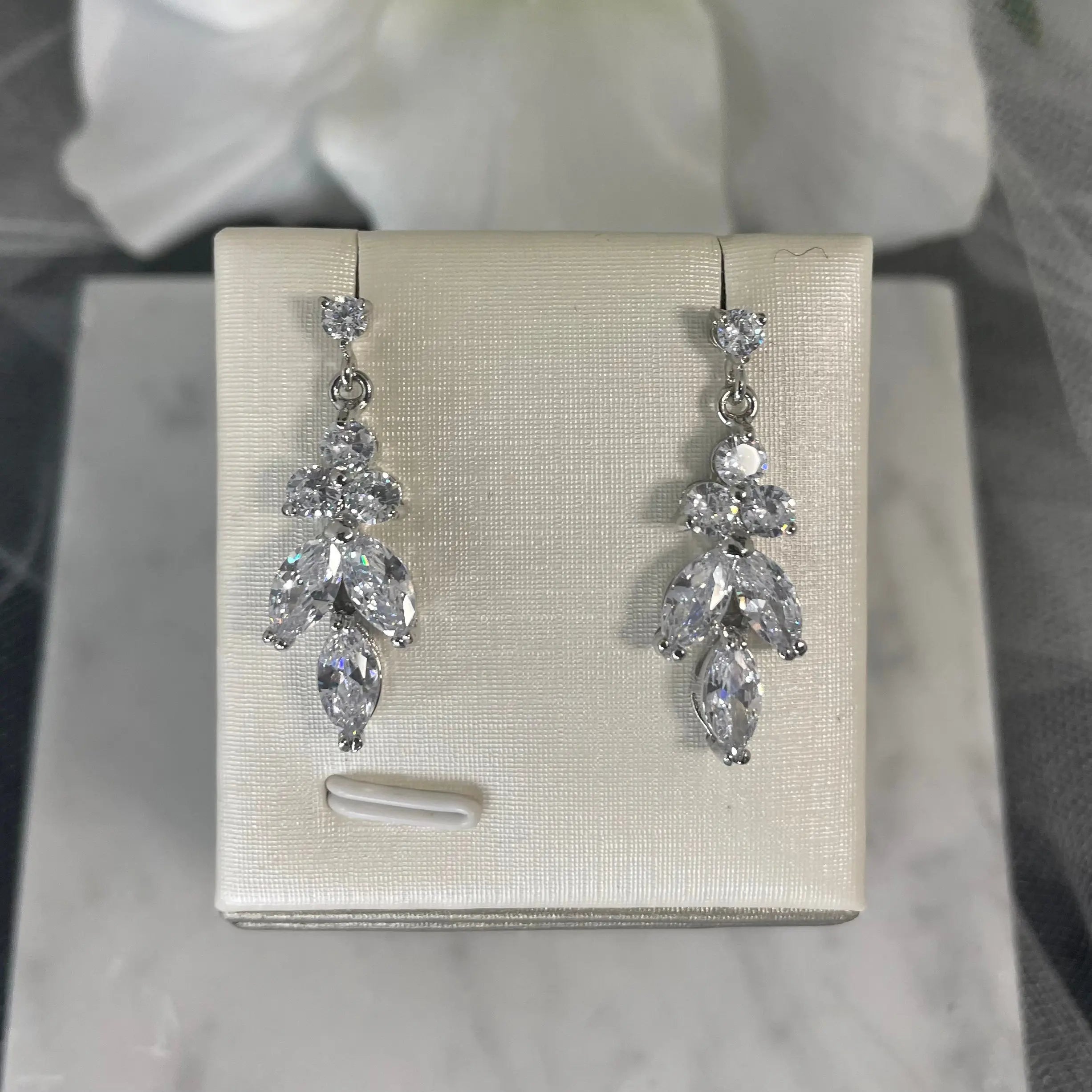 Jodie Leaf Flower Earring & Necklace Set.