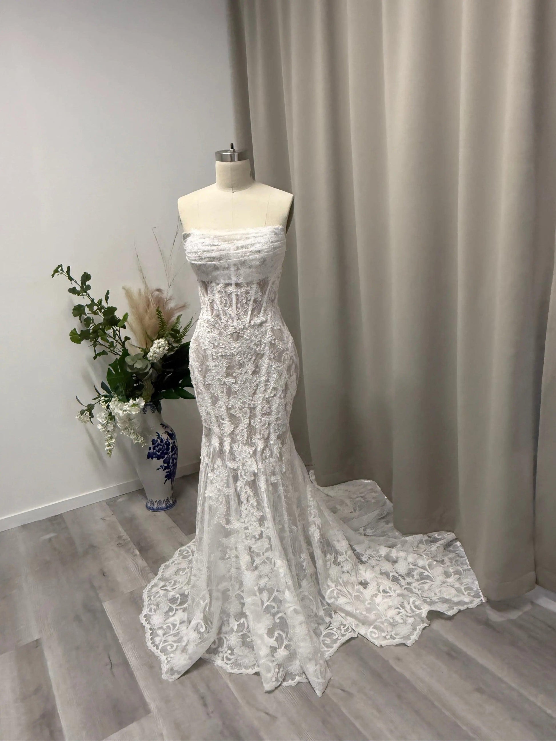 Marilyn Strapless Fitted Wedding Gown.