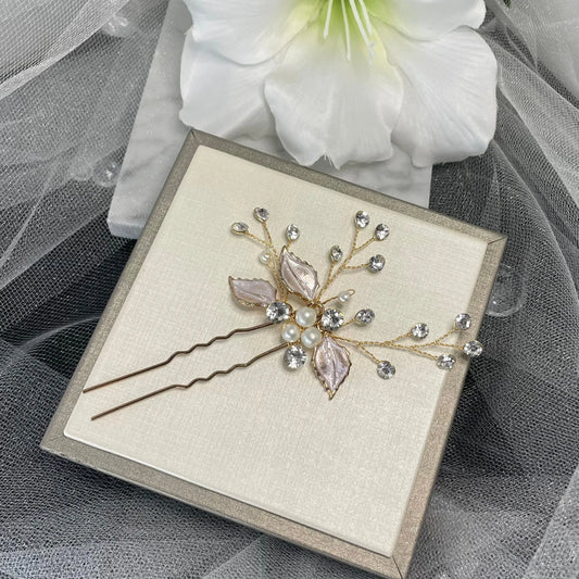 Megan Hairpin: Elegant Three-Leaf Design rose gold wedding hair pins.