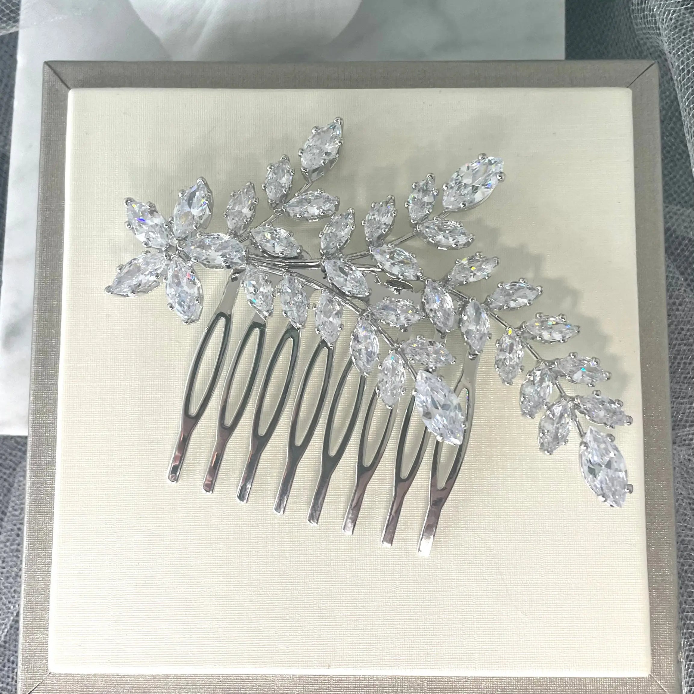 Ross Leaf Bridal Comb Headpiece: Marquise Crystal Elegance.