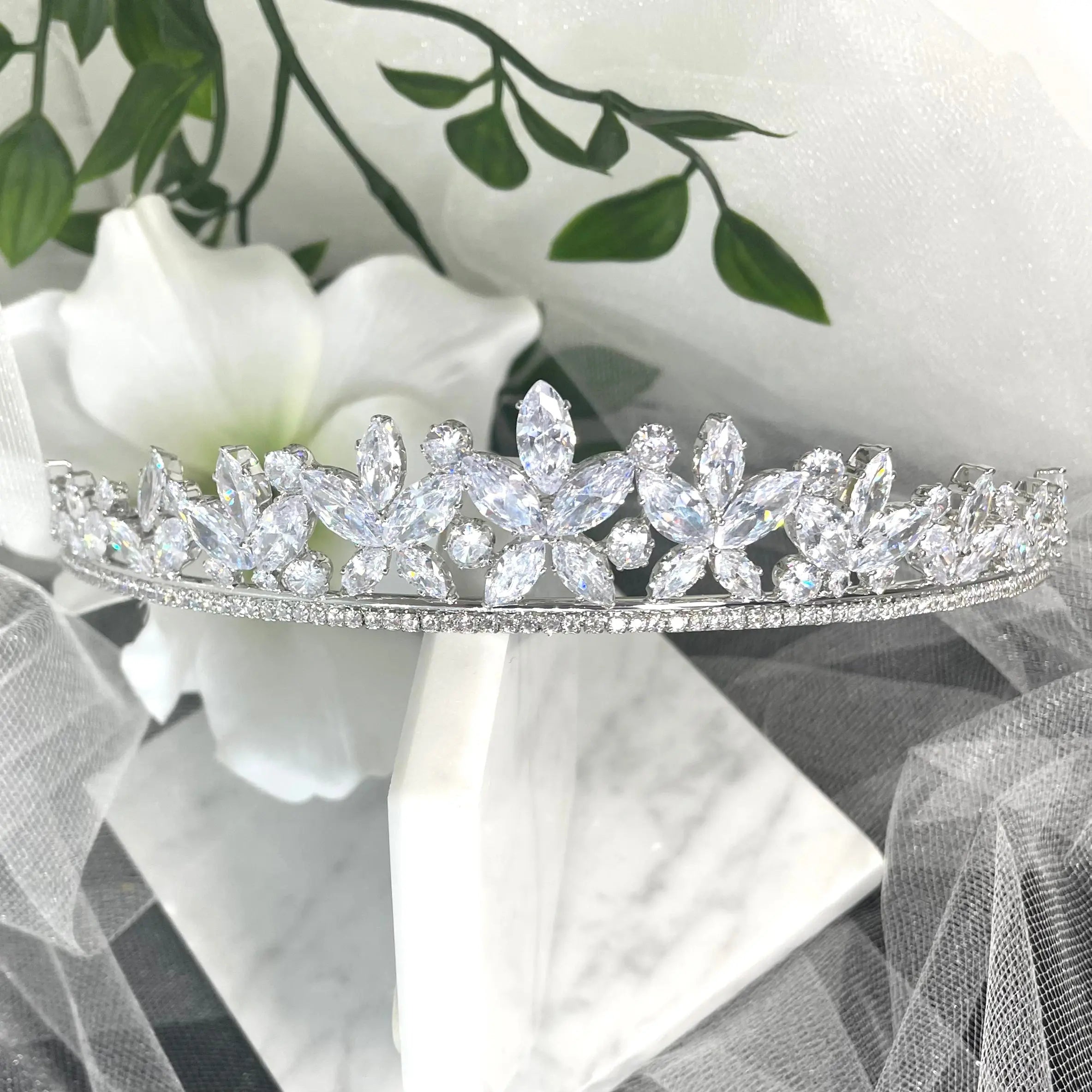 Sia Crystal Bridal Wedding Tiara Headpiece: Exquisite Cubic Zirconia Elegance.