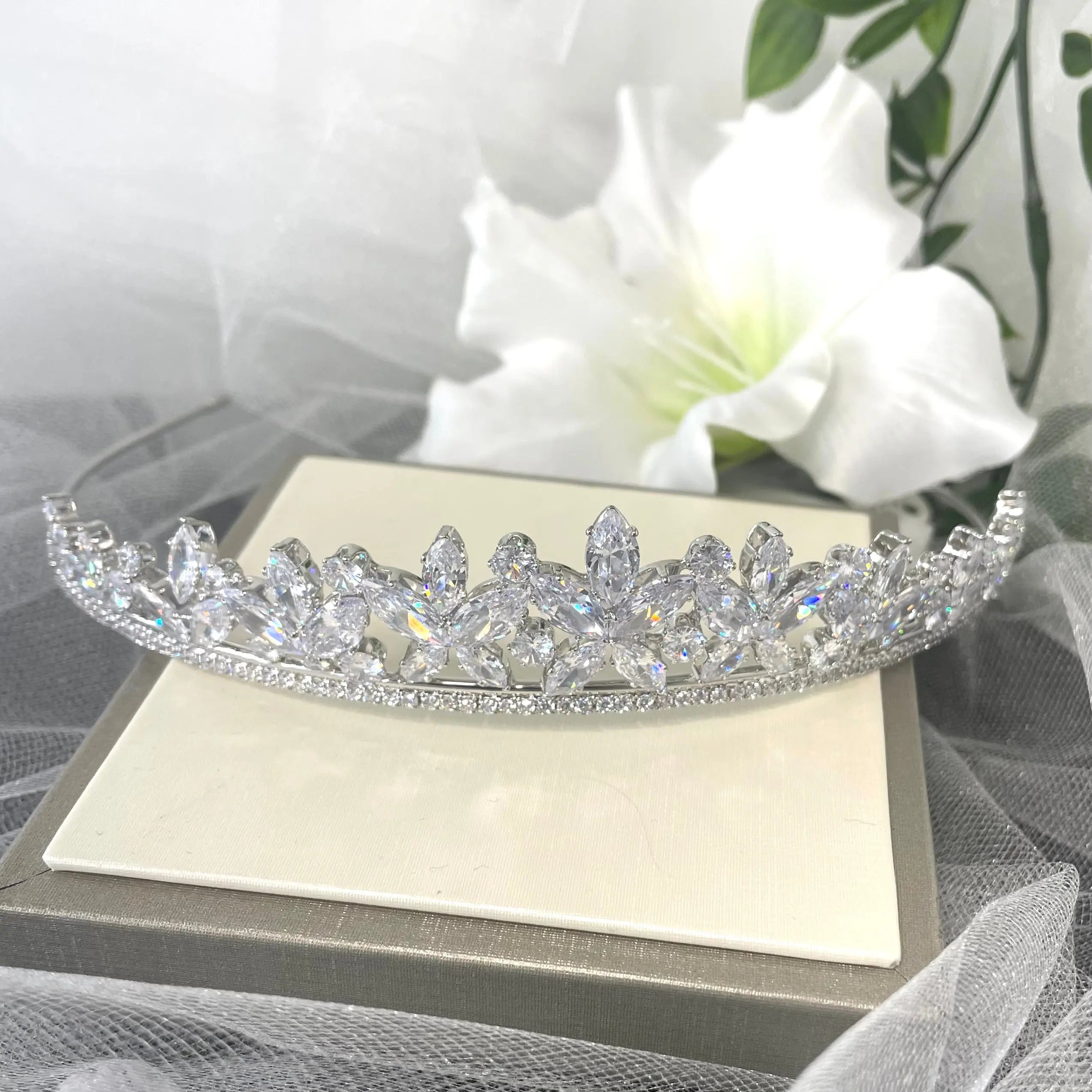 Sia Crystal Bridal Wedding Tiara Headpiece: Exquisite Cubic Zirconia Elegance.
