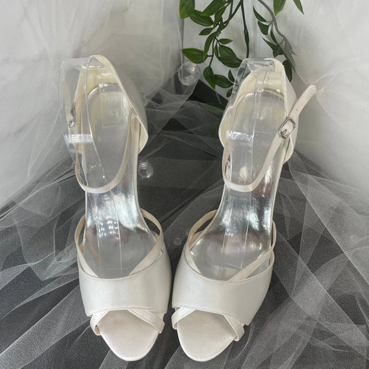 Stacey Elegant Wedding Shoes For Bride.