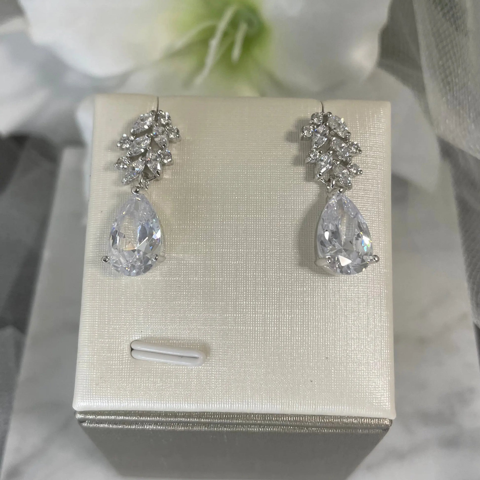 Wedding Bridal Earrings - Clear Crystal Teardrop Silver Dangle Earrings For Bride & Bridesmaids