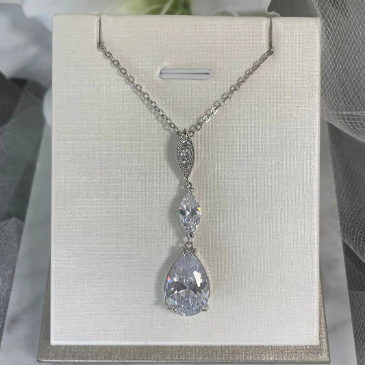 Willow Necklace & Earring Set.