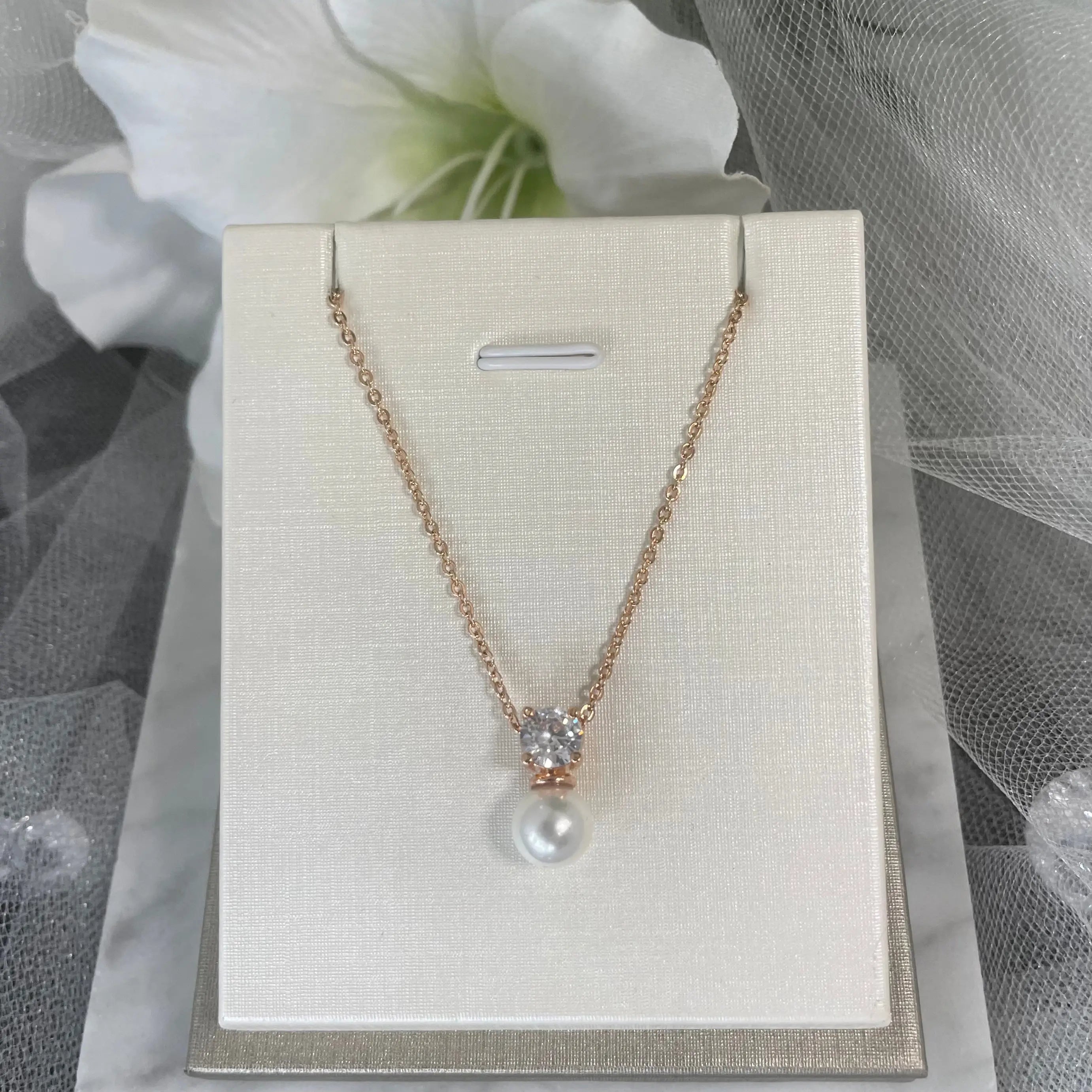 Zara Pearl & Diamante Bridal Set.