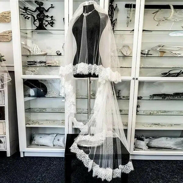 Circular lace VI-16.