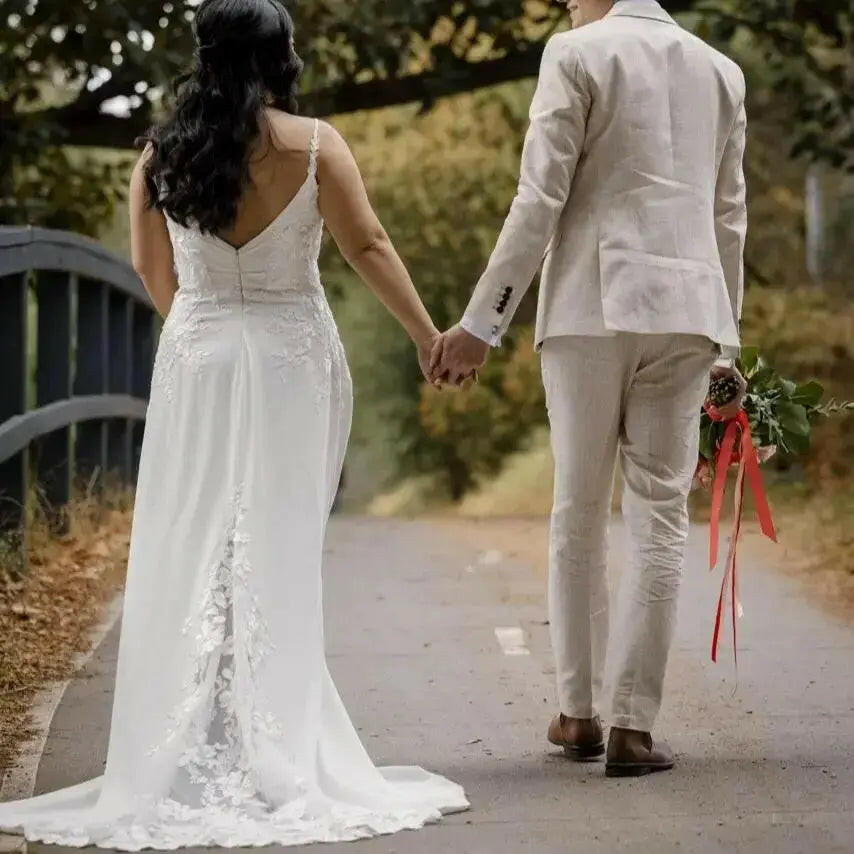 Harlow Bridal Wedding Dress - Boho Elegance with Lace Appliqué.