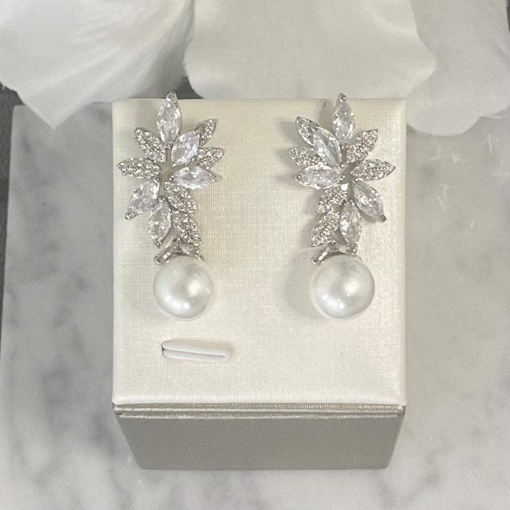 Indi crystal pearl earrings