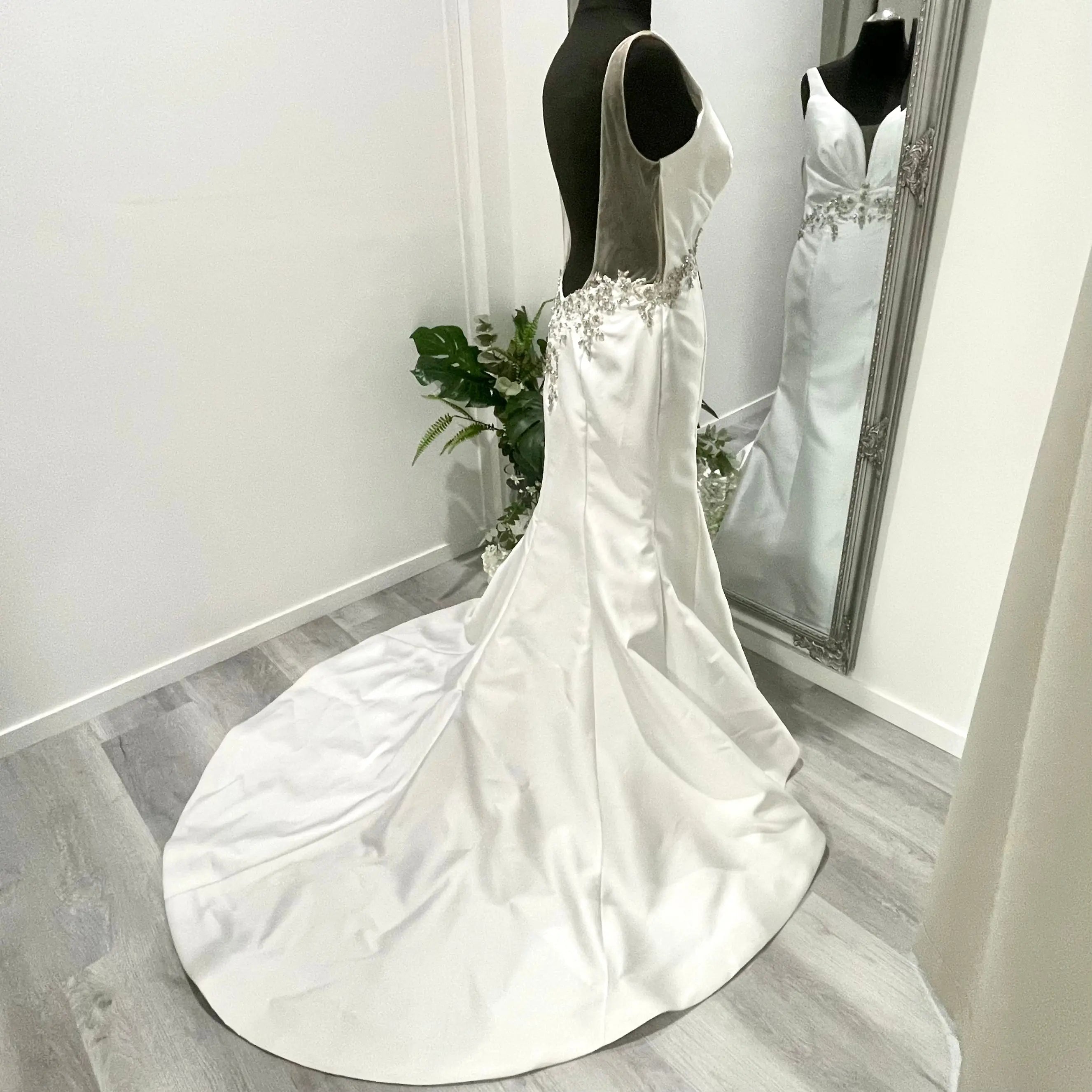 Ashley Bridal Dress Elegance.
