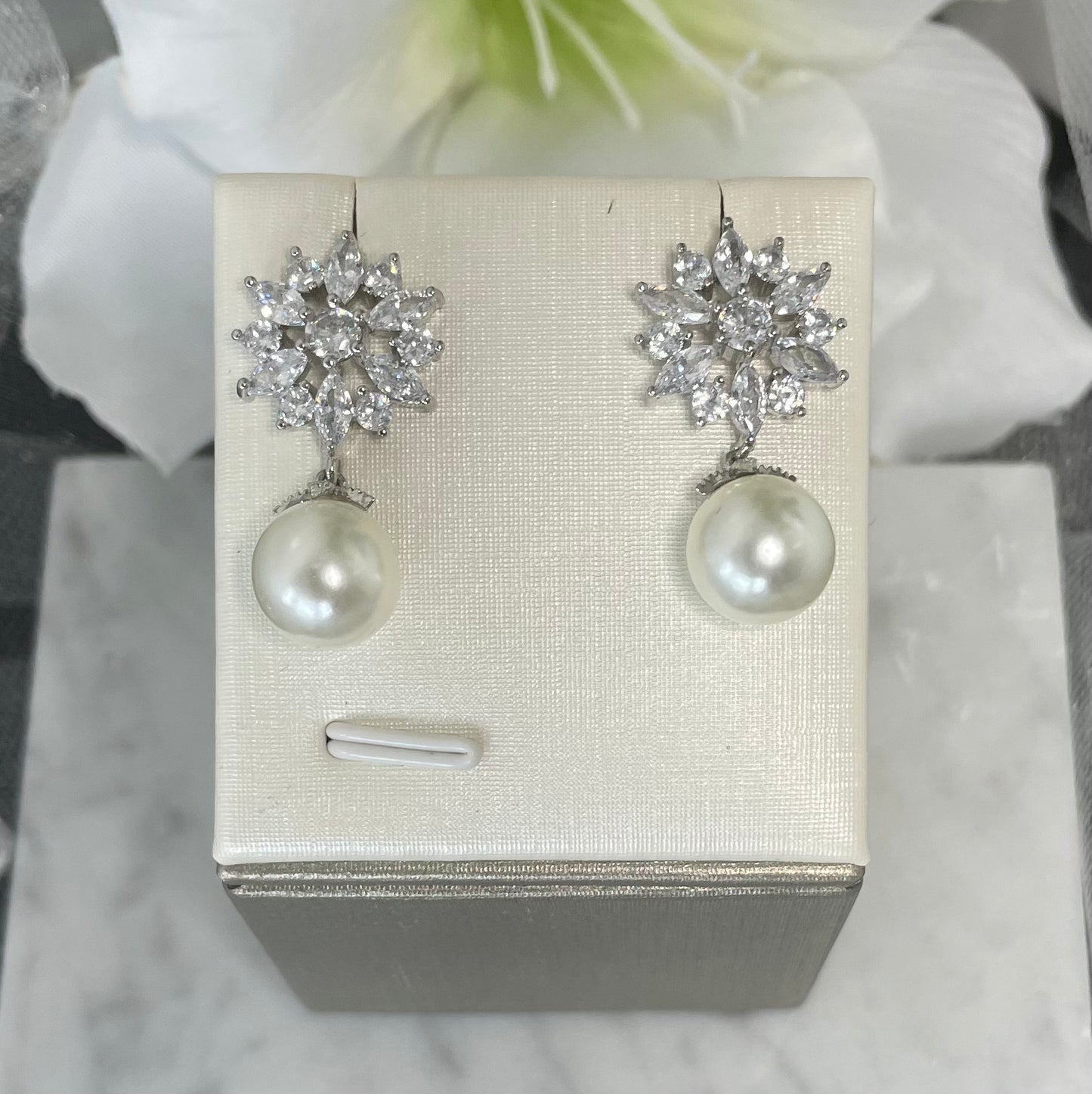 Pipa crystal pearl earrings