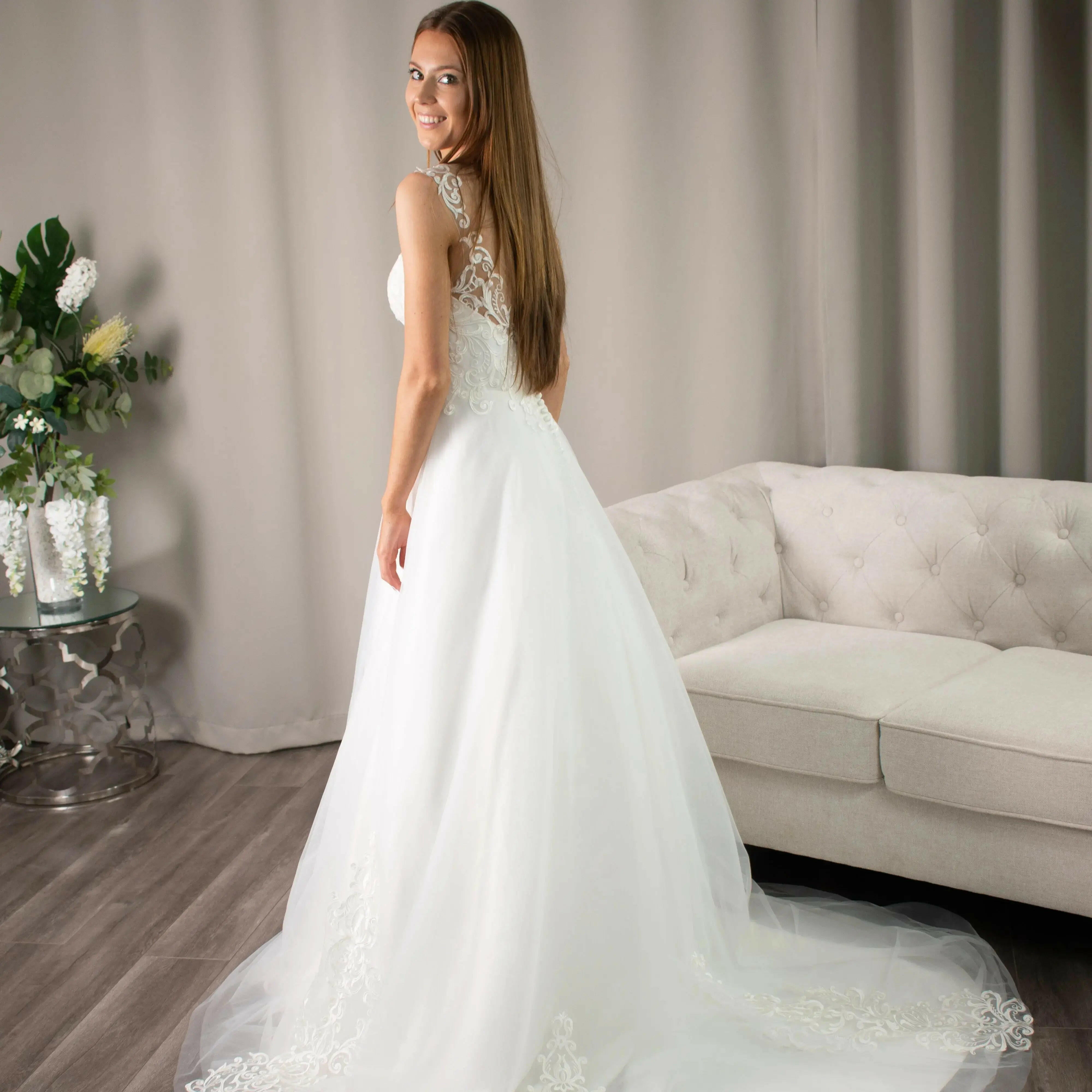 Kayce Lace bride Dress.