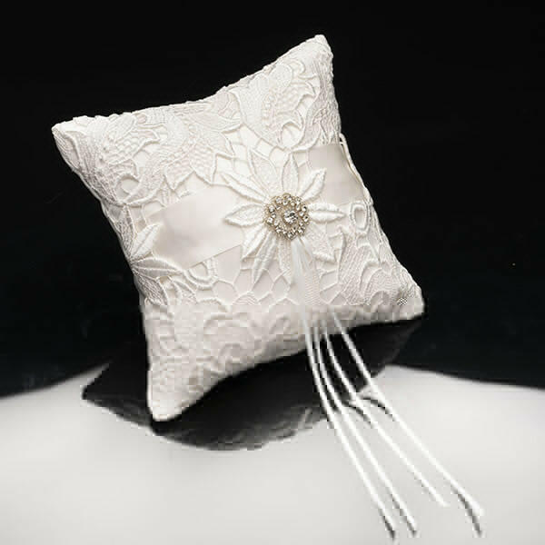 Lace Ring Pillow For A Rustic Wedding Decor Look.