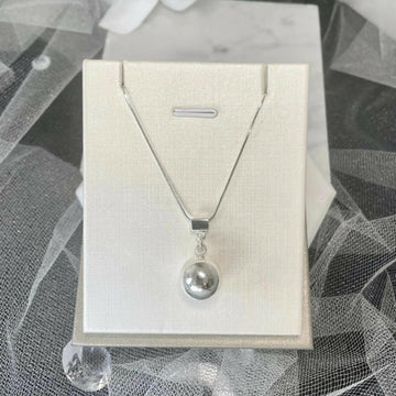 Merlin Unique Silver Necklaces.