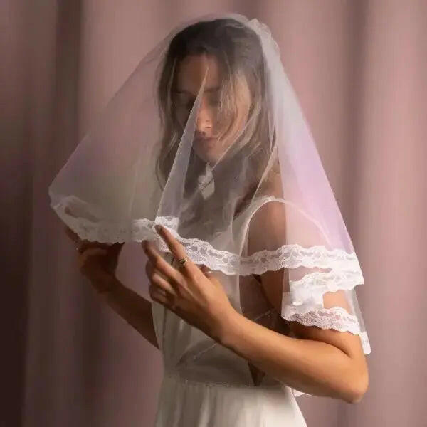 Paula Lace Veil.